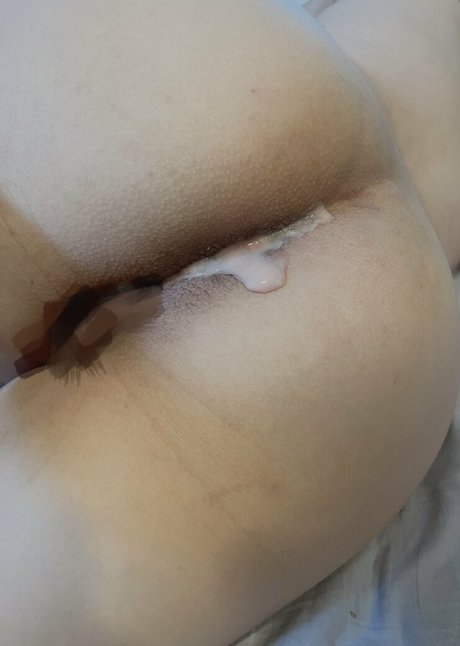 Nacktes geleaktes OnlyFans-Foto von Peachsojuprincess