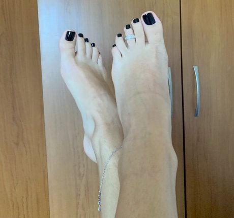Nacktes geleaktes OnlyFans-Foto von Caliupefeet