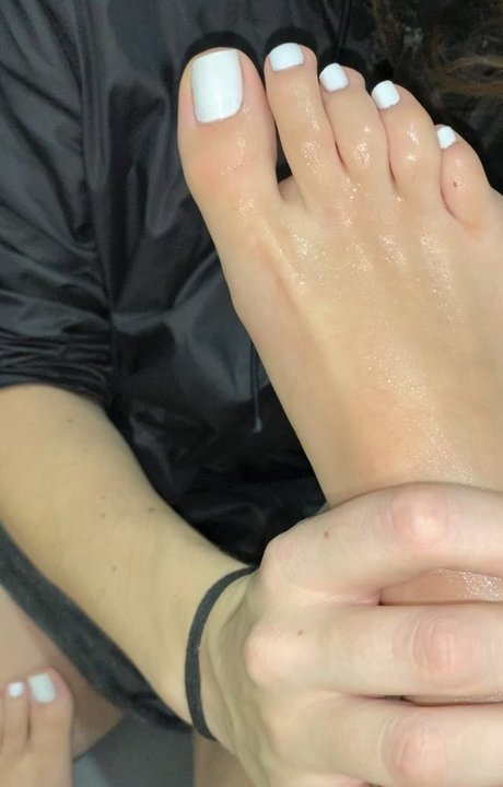 Nacktes geleaktes OnlyFans-Foto von Caliupefeet