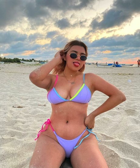 Nacktes geleaktes OnlyFans-Foto von Diochyperez Nerdy
