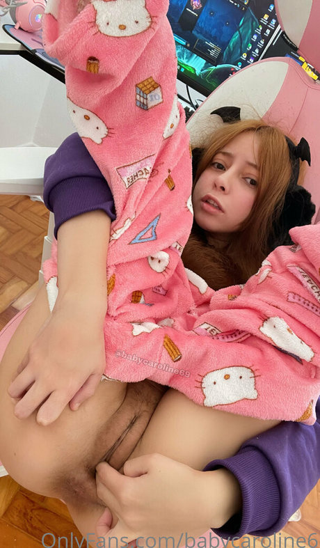 Nacktes geleaktes OnlyFans-Foto von Babycaroline6